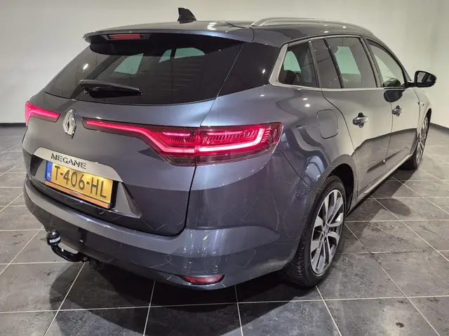Renault Mégane Estate 1.3 TCe 140 Techno 2023 Benzine 2