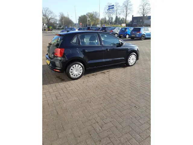 Volkswagen Polo 1.4 TDI Comfortline 2017 Diesel 4