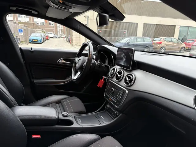 Mercedes-Benz CLA Shooting Brake 2015 Benzine 9