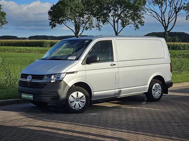Volkswagen Transporter 2.0 TDI 2023 Diesel 2