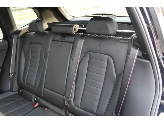 BMW X3 xDrive30e High Executive 2022 Hybride Benzine 13