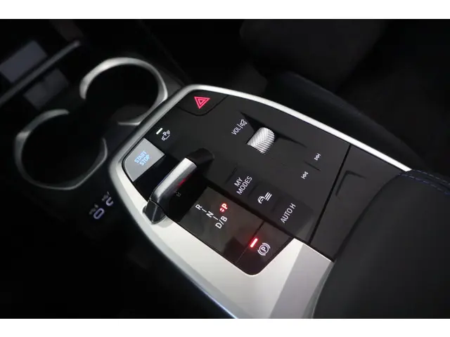 BMW iX2 xDrive30 2025 Elektrisch 16