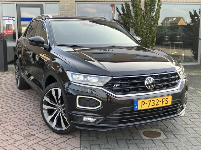 Volkswagen T-Roc 3