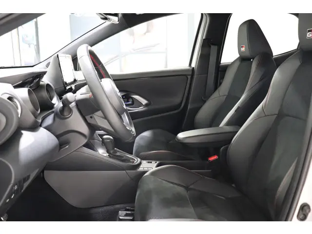 Toyota Yaris 1.5 Hybrid GR Sport, 2023 Hybride Benzine 14