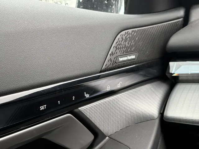 BMW i5 eDrive40 84 kWh 2024 Elektrisch 12