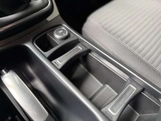 Ford C-MAX 1.5 Titanium 2017 Benzine 9