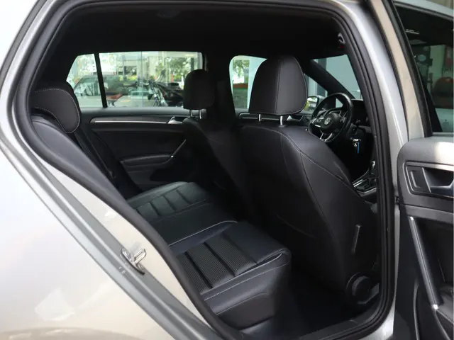 Volkswagen Golf 2.0 TDI GTD DSG 2018 Diesel 4