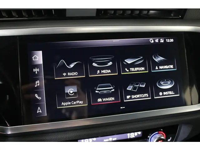 Audi Q3 35 TFSI Pro Line business 2020 Benzine 24