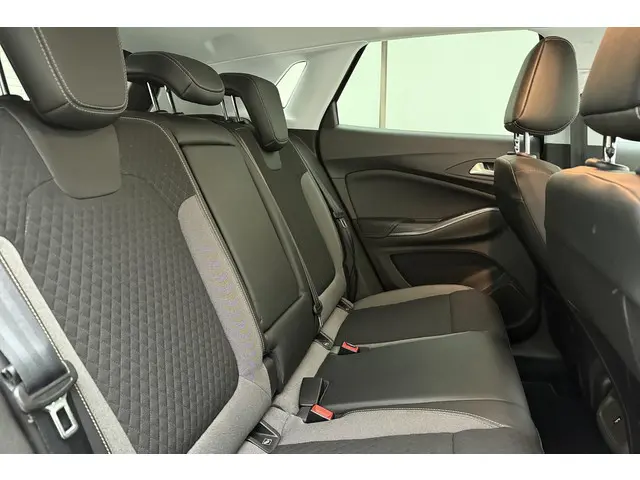 Opel Grandland X 1.2 Turbo 130pk Ultimate 2020 Benzine 18