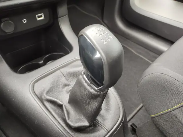 Citroën C3 1.2 PureTech Feel 105g 2017 Benzine 15