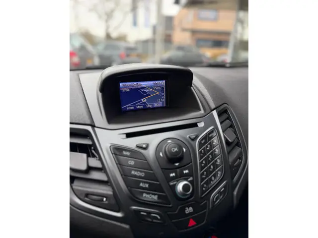 Ford Fiesta 1.0 Style NAVI|AIRCO|LM VELGEN 2013 Benzine 13