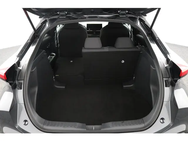 Toyota C-HR 1.8 Hybrid 140 Dynamic 2024 Hybride Benzine 24