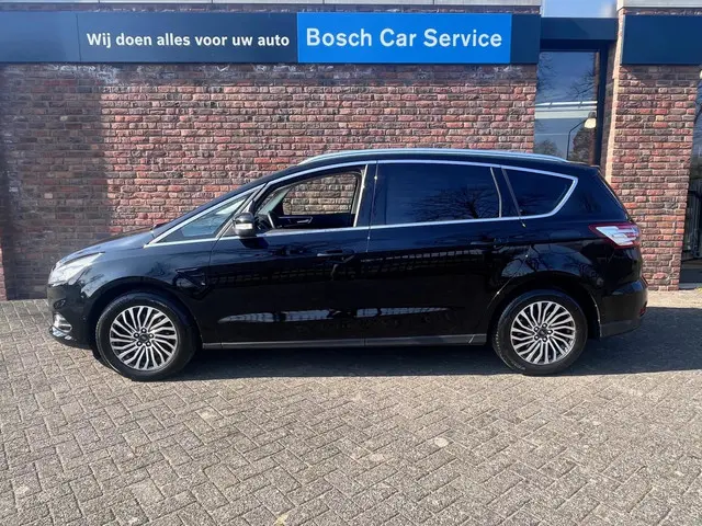 Ford S-Max 1.5 Titanium 7p. Carplay Trekhaak 2019 Benzine 3
