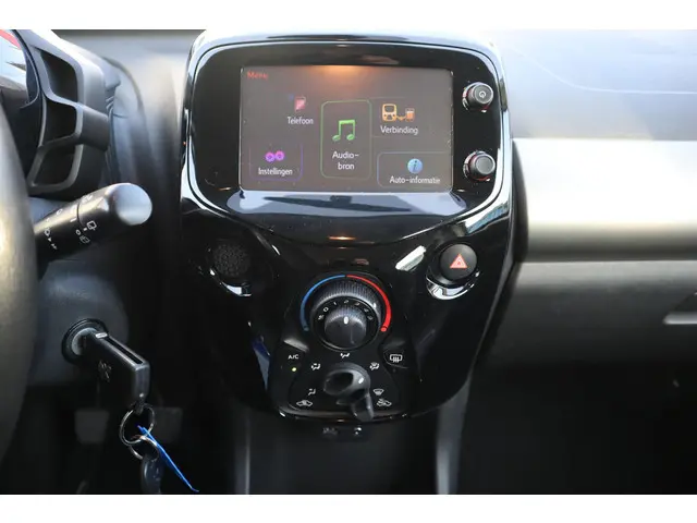 Peugeot 108 1.0 e-VTi ALLURE 2016 Benzine 8