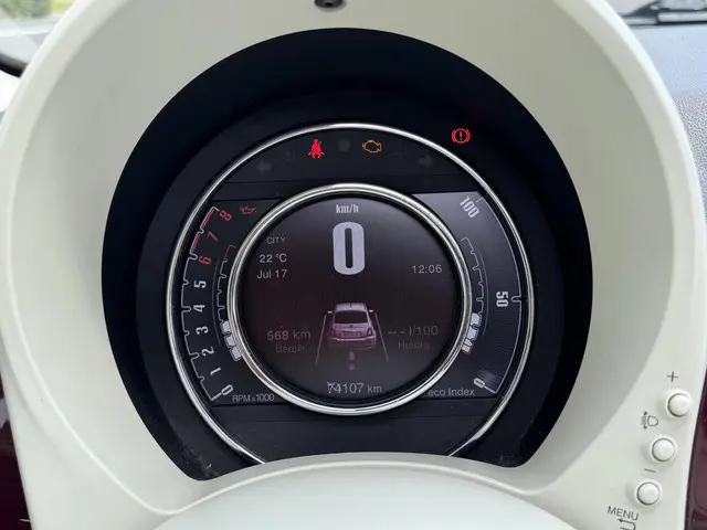 Fiat 500 1.2 Lounge 2018 Benzine 26