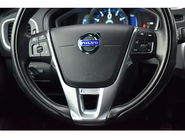 Volvo V40 2.5 T5 255pk Automaat R-Design 2013 Benzine 19