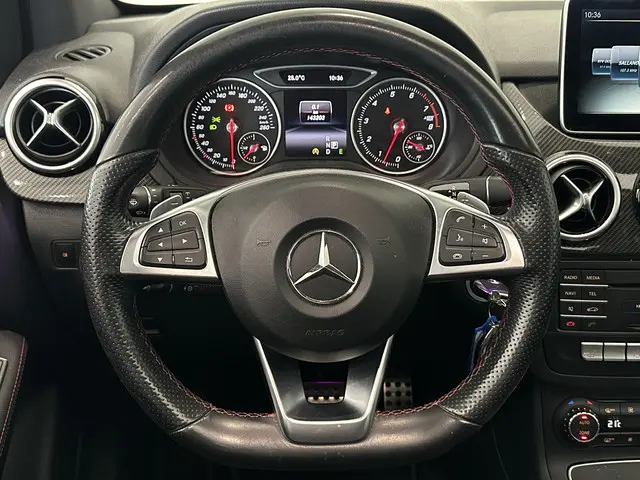 Mercedes-Benz B-Klasse 180 Ambition 2015 Benzine 45