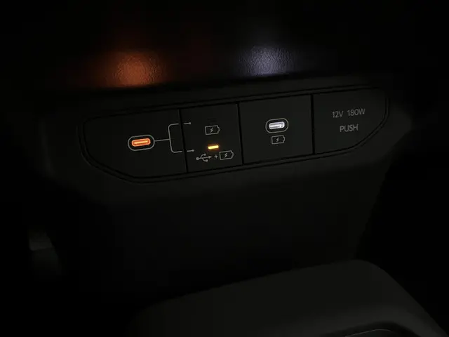 Kia EV3 Plus Advanced 81.4 kWh 2025 Elektrisch 43