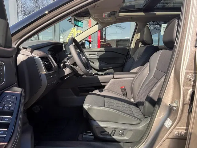 Nissan X-Trail e-4ORCE Tekna Plus 2025 Hybride Benzine 7