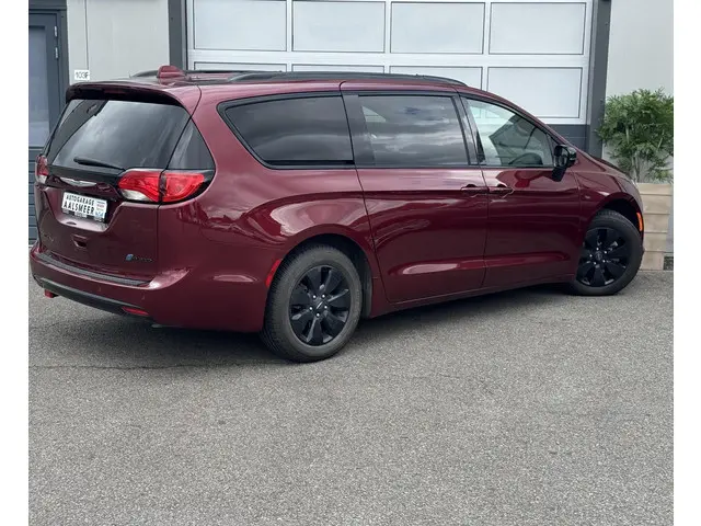 Chrysler Pacifica 3.6 V6 Hybrid S 2020 Hybride Benzine 7