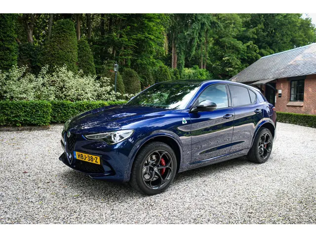 Alfa Romeo Stelvio 2.9 V6 AWD Quadrifoglio 2020 Benzine 6
