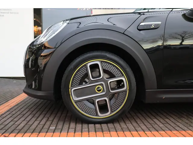MINI Electric 3-deurs 2021 Elektrisch 4