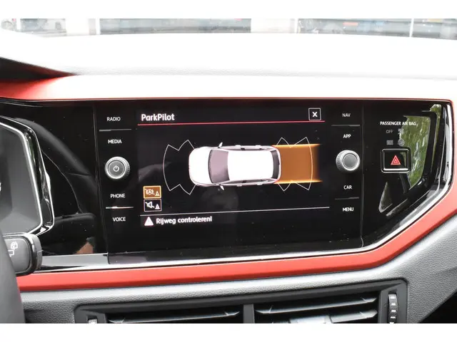 Volkswagen Polo 2.0 TSI GTI 2018 Benzine 19