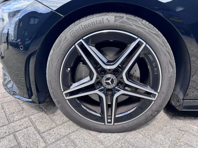 Mercedes-Benz CLA 200 AMG Line 2022 Benzine 15