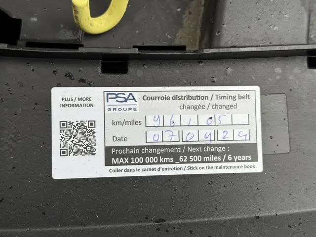 Citroën C4 Cactus 1.2 PureTech Shine 2016 Benzine 27