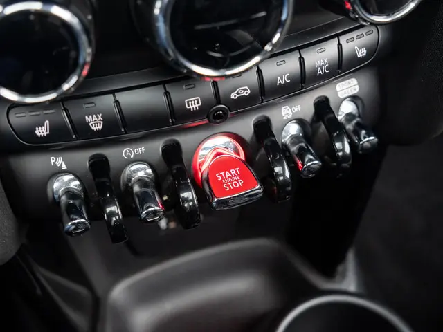 MINI 3-Deurs Cooper S Aut. 2021 Benzine 32