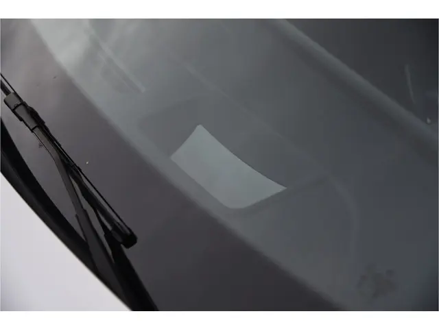 Mercedes-Benz A-Klasse 200 AMG Line 2023 Benzine 32