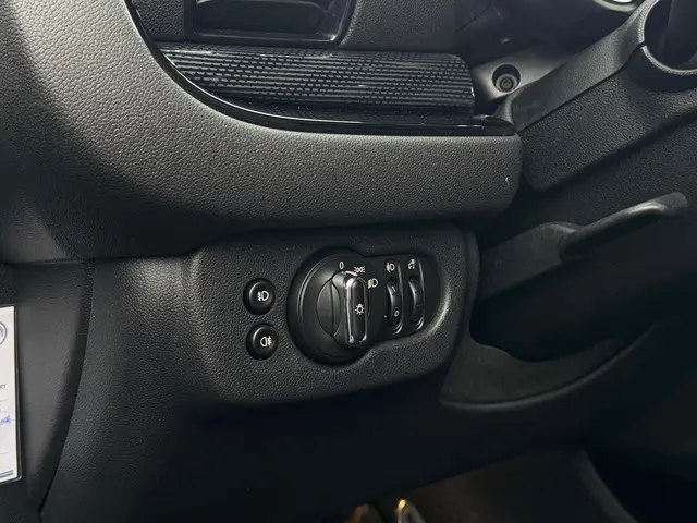 MINI Clubman Mini 1.5 One Salt Business 2016 Benzine 15