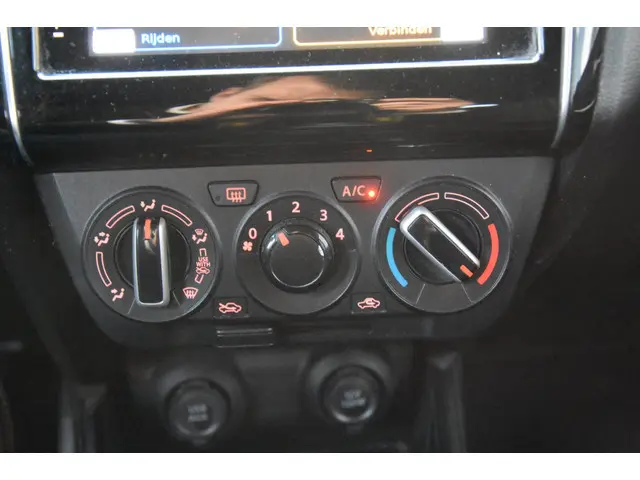 Suzuki Swift 1.2 Select Rijklaar! 2019 Benzine 11