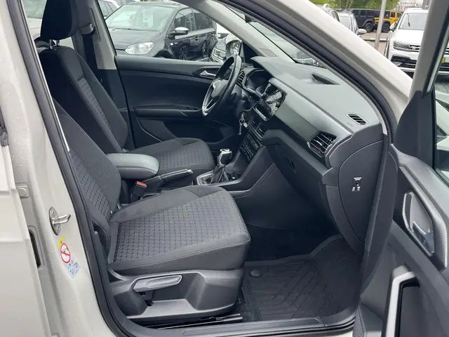 Volkswagen T-Cross 1.0 TSi DSG Life 2022 Benzine 18