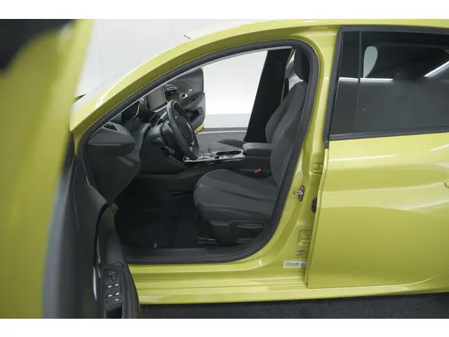 Peugeot e-208 EV Allure 50 kWh 2024 Elektrisch 24