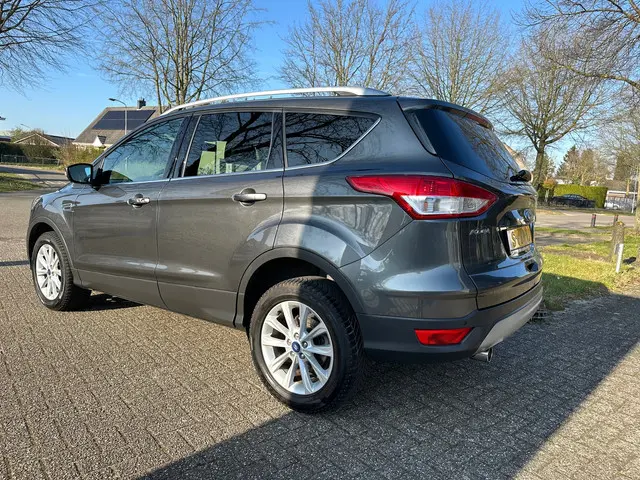 Ford Kuga 1.5 Titanium Plus 2014 Benzine 4