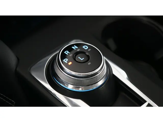 Ford Kuga 2.5 PHEV 225pk Vignale 2021 Hybride Benzine 35