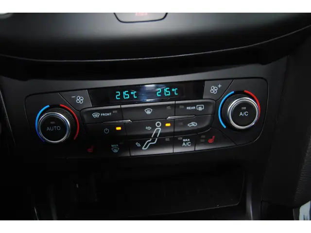 Ford Focus Wagon 1.0 Titanium 2016 Benzine 13