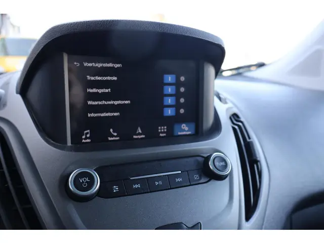 Ford Transit Courier 1.5 TDCI Trend 2019 Diesel 18