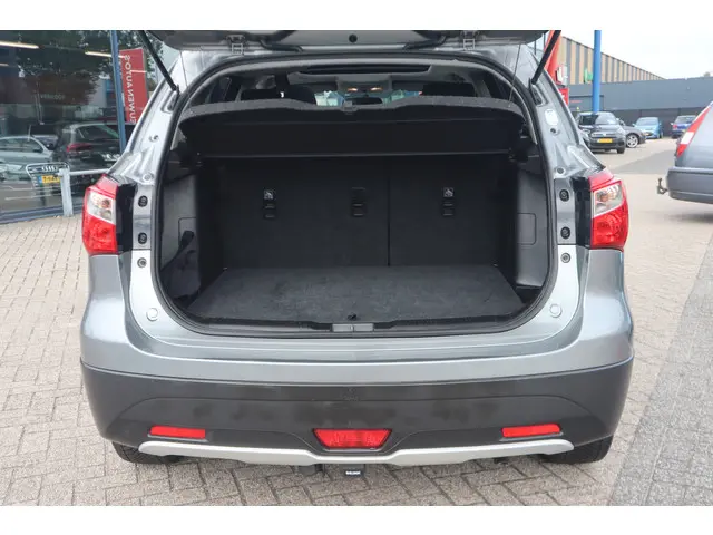 Suzuki S-Cross SX4 1.6 Exclusive 2014 Benzine 18