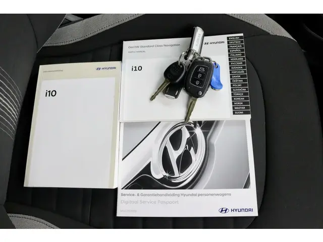 Hyundai i10 1.0 Comfort Smart rood 2021 Benzine 26