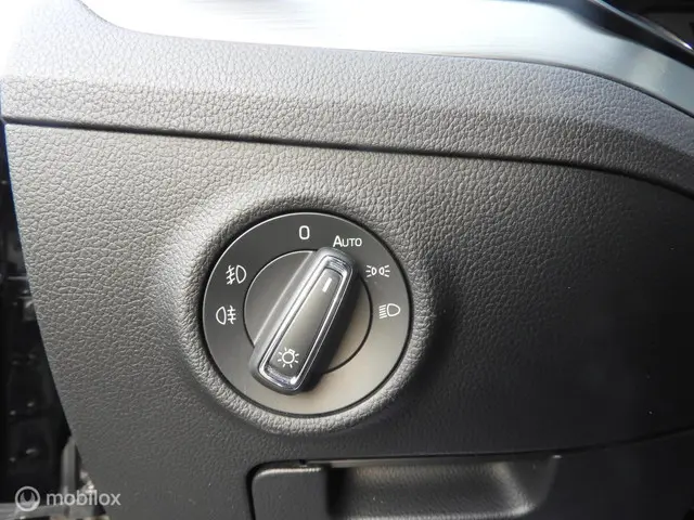 Škoda Superb Combi 1.4 TSI Leder , Camera 2017 Benzine 28