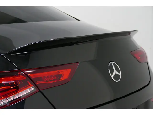 Mercedes-Benz CLA 250 e AMG Line 2023 Hybride Benzine 47