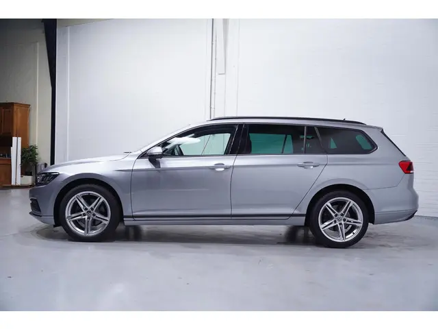 Volkswagen Passat Variant 2.0 TDI Conceptline 2023 Diesel 5