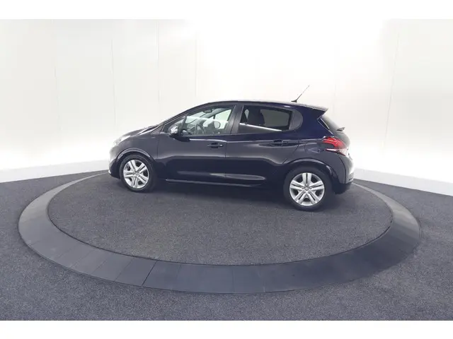 Peugeot 208 PureTech 82 Signature 2019 Benzine 62