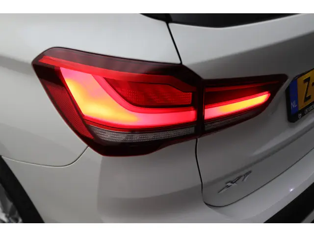 BMW X1 sDrive18i Executive Automaat 2020 Benzine 28