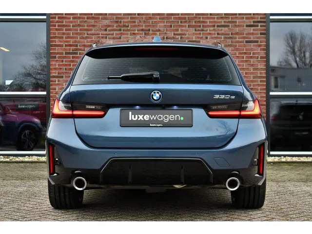 BMW 3 Serie Touring 330e M-Sport 2025 Hybride Benzine 8