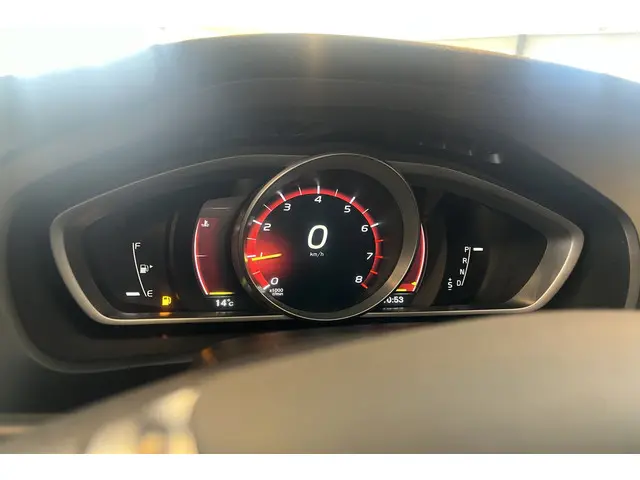 Volvo V40 T2 Polar+ Automaat 2019 Benzine 18