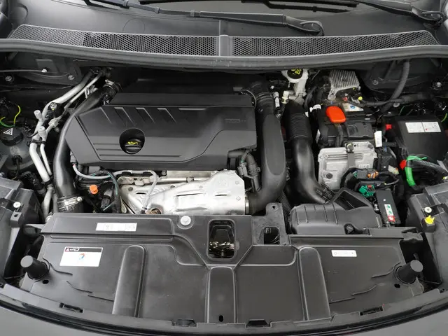 Peugeot 3008 1.6 HYbrid 225 Allure 2022 Hybride Benzine 15