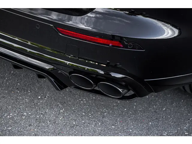 Volvo S60 2.0 B4 Ultimate Dark 2023 Benzine 25